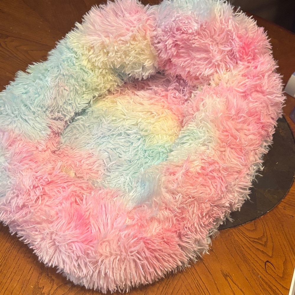 Fluffy Pastel Pet Bed
